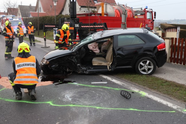 	Autoüberschlag nach Crash auf Eferdinger Straße bei Alkoven