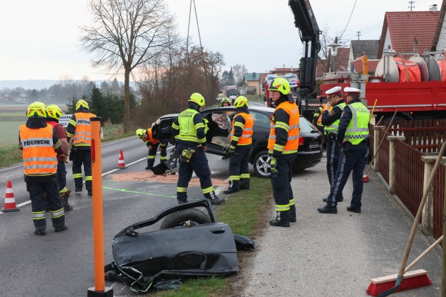 	Autoüberschlag nach Crash auf Eferdinger Straße bei Alkoven