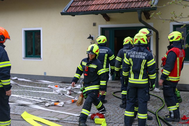 	Brand in einem Wohnhaus in Rottenbach sorgt für größeren Einsatz der Feuerwehren