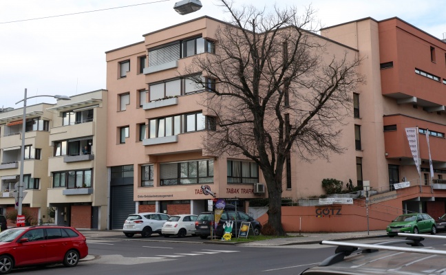 Bub (5) starb nach Fenstersturz in Linz-Kaplanhof im Klinikum