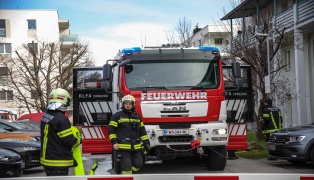 Angebranntes Kochgut sorgte für Einsatz zweier Feuerwehren in Thalheim bei Wels