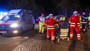Schiffshavarie: 17 Verletzte bei Unfall im Schleusenbereich in Aschach an der Donau