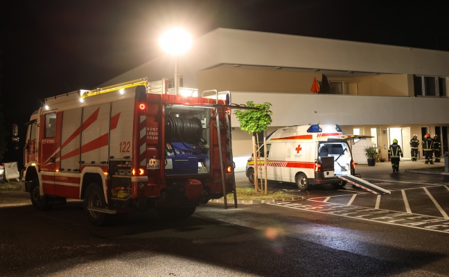 Brand einer Matratze in einer Betreuungseinrichtung in Pram fordert zwei Verletzte