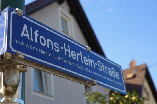 Rauchentwicklung: Feuerwehr zu defekter Lampe in einem Einfamilienhaus in Wels-Neustadt alarmiert | Foto: laumat/Matthias Lauber Rauchentwicklung: Feuerwehr zu defekter Lampe in einem Einfamilienhaus in Wels-Neustadt alarmiert