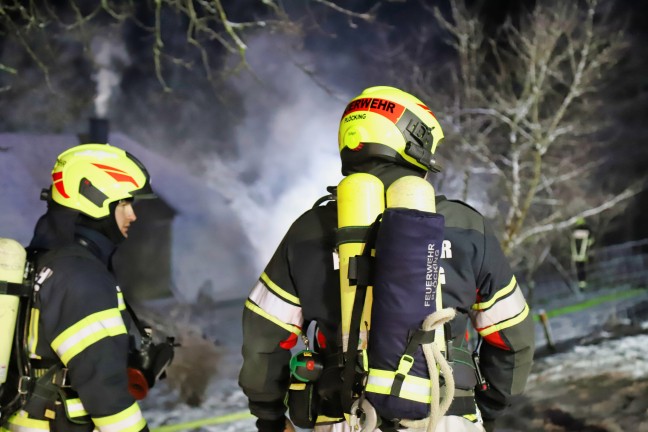 Vier Feuerwehren bei Brand in einem Wohnhaus in St. Martin im Mühlkreis im Einsatz