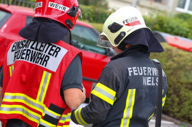 Auto mit technischem Gebrechen führte zu Einsatz bei Tiefgarage einer Wohnanlage in Wels-Neustadt