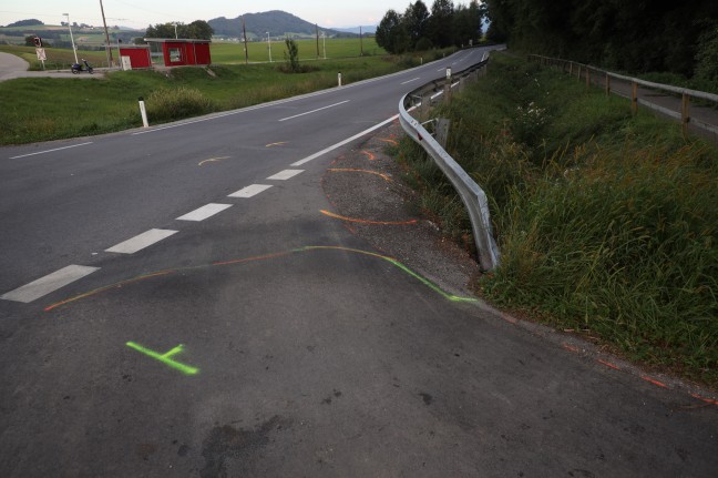 Motorradlenker (66) bei Kollision mit PKW in Berg im Attergau tödlich verletzt