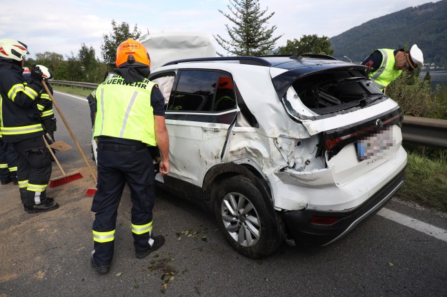 Auto überschlagen: Schwerer Verkehrsunfall auf Salzkammergutstraße bei Altmünster