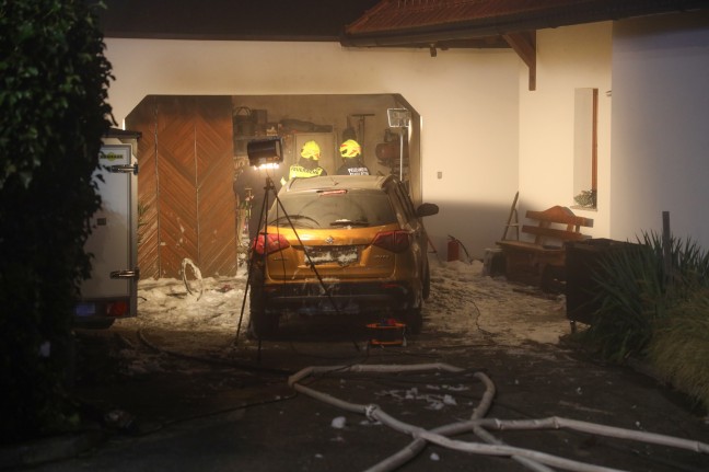 Brand in einer Garage eines Einfamilienhauses in Steinhaus