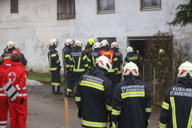 Feuerwehr bei Brand im Heizraum eines Gebäudes in St. Marienkirchen an der Polsenz im Einsatz
