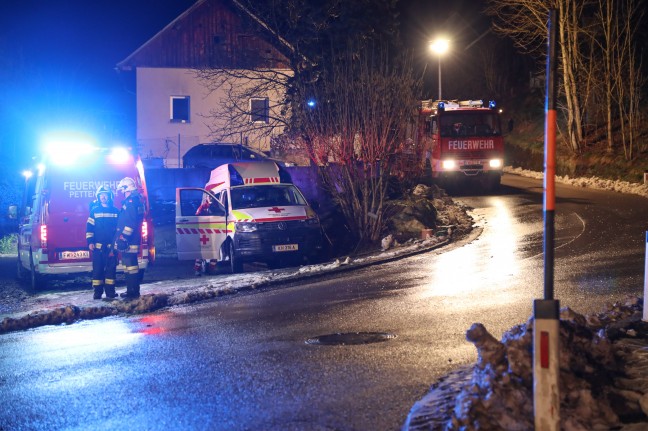 Sechs Feuerwehren bei Brand in einer Schule in Pettenbach im Einsatz