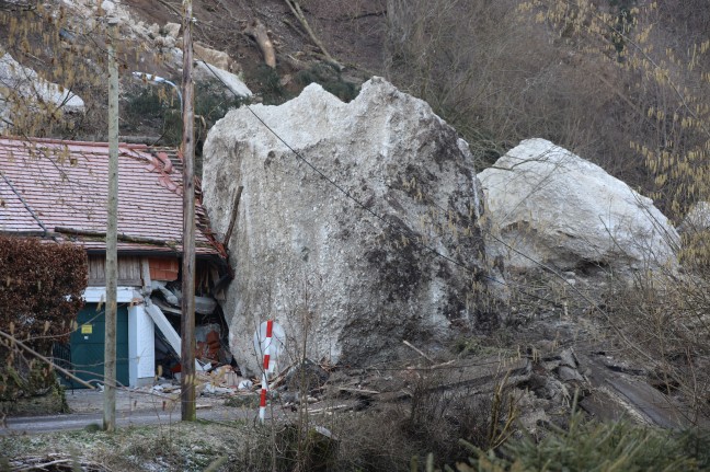 Gewaltiger Felssturz bei Sicherungsarbeiten in Steyr-Christkindl fordert zwei Todesopfer