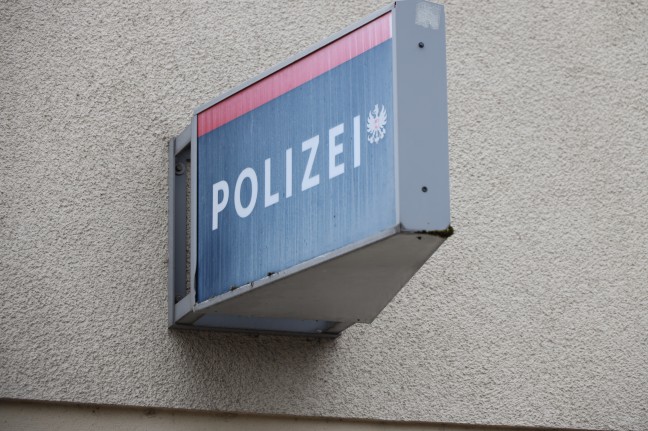 Gaskartusche mit Phosgen-Kampfstoff in Gmunden zur Polizei gebracht