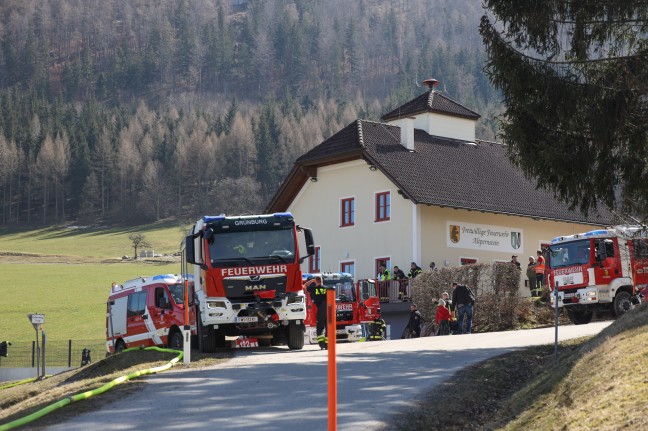 Eindrucksvolle Waldbrandübung der Feuerwehren und des Bundesheeres in Micheldorf in Oberösterreich