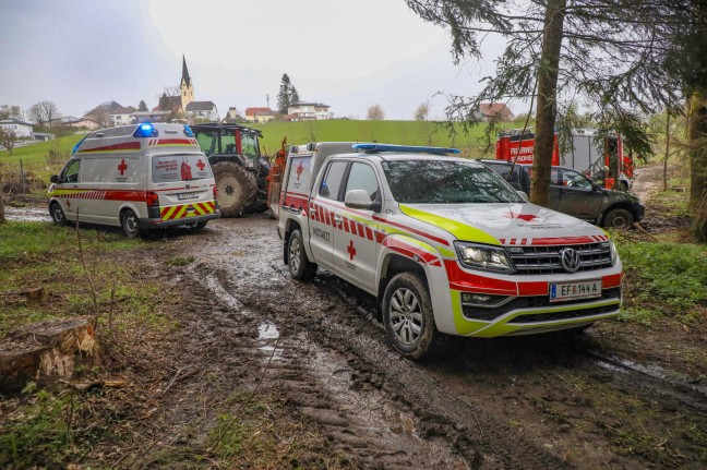 	Personenrettung nach schwerem Forstunfall in einem Waldstück in Stroheim