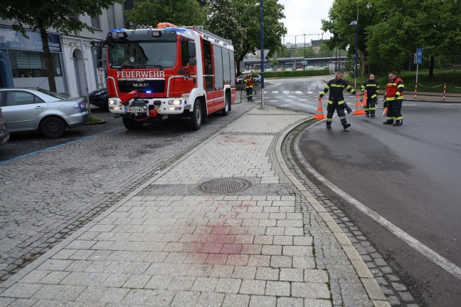 	Blutspur in Wels-Neustadt: Feuerwehr längere Zeit bei Reinigung eines Straßenzuges im Einsatz
