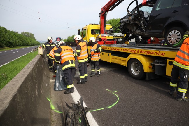	Schwerer Verkehrsunfall auf Innkreisautobahn bei Krenglbach fordert eine schwerverletzte Person