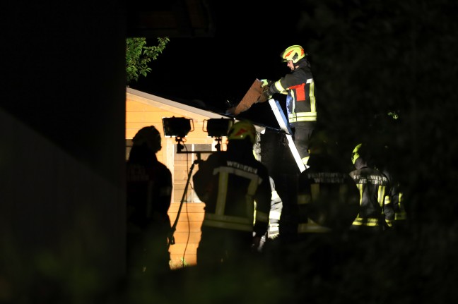 	Nächtlicher Brand einer Gartenhütte sorgte für Einsatz der Feuerwehr in Weibern