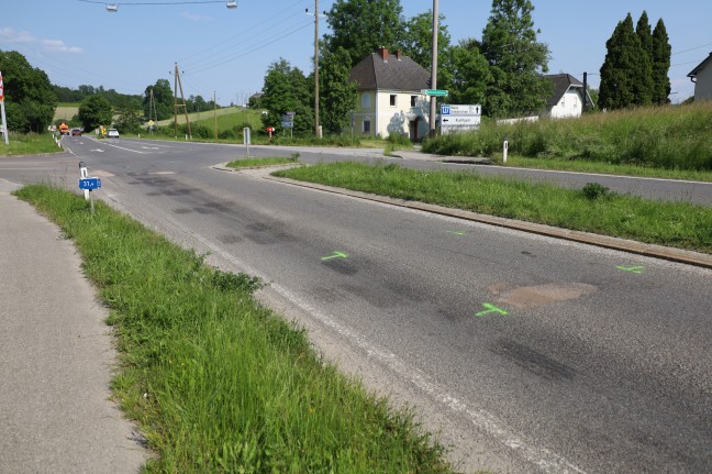 	Kreuzungscrash zwischen PKW und LKW auf Innviertler Straße bei Kallham