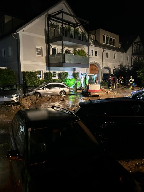 	Unwettereinsätze: Starkregen sorgt in Oberösterreich lokal für viele Einsätze der Feuerwehren