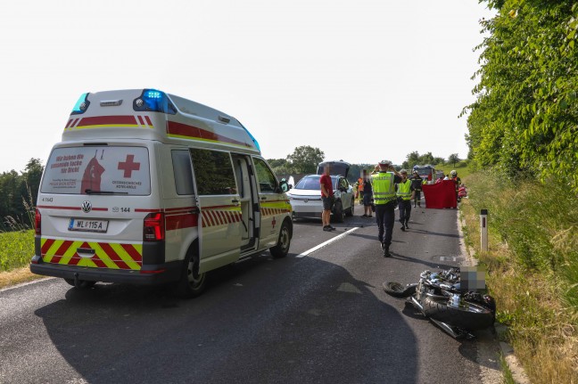 	Motorradlenker (54) bei Kollision mit PKW in Buchkirchen tödlich verletzt
