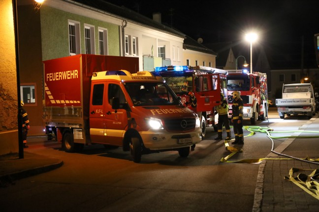 	Wohnungsbrand in einem Mehrparteienwohngebäude im Ortszentrum von Riedau