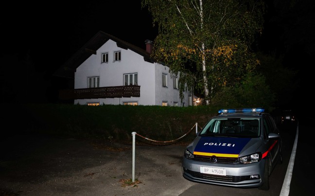 	Mordalarm: Pflegerin soll 82-Jährigen in Geretsberg mit Messer tödlich verletzt haben