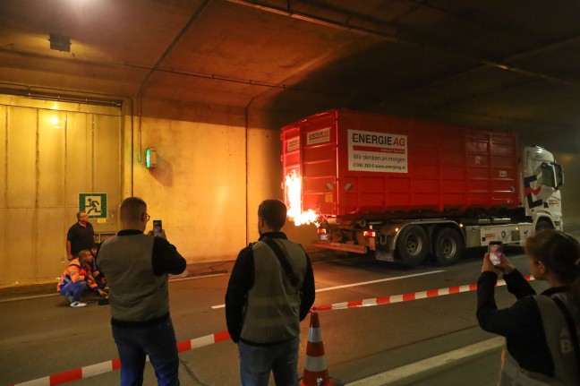 	Steinhaus: Herausforderndes Szenario bei großangelegter Einsatzübung im Tunnel Steinhaus-Taxlberg