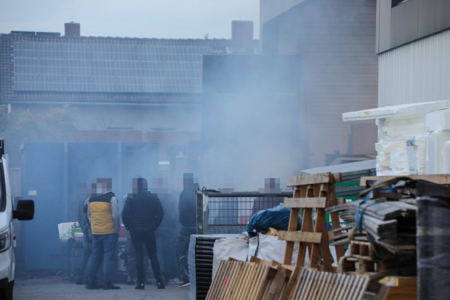 	Grillfeier statt Brand: Befürchteter Brand bei Firma in Marchtrenk stellte sich als Fehlalarm heraus