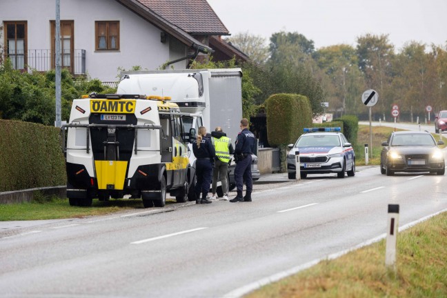 	35 Personen: Polizeieinsatz nach Schlepperaufgriff in Braunau am Inn