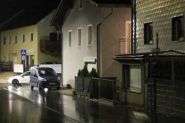 	Kochgut angebrannt: Schwerverletzter nach Sprung vom Balkon eines Wohnhauses in Pettenbach