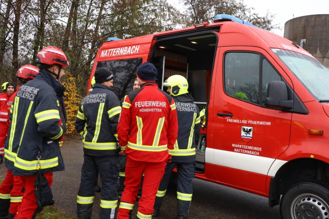 	Schreie aus Kanalnetz: Großeinsatz der Feuerwehr samt Höhenrettern und Tauchern in Natternbach