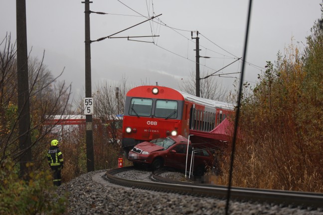 	Tödlicher Unfall auf Bahnübergang der Pyhrnbahnstrecke bei Micheldorf in Oberösterreich