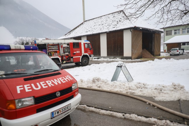 	Vier Feuerwehren bei Brand in einem Fernwärme-Hackschnitzellager in Molln im Einsatz