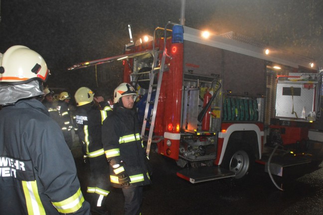 	Neun Feuerwehren bei Brand in einem Wohnhaus in St. Veit im Mühlkreis im Einsatz