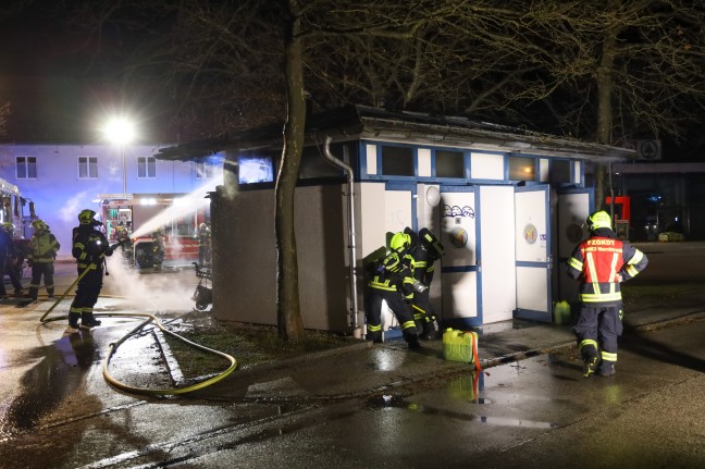 	Brand eines Trikes: Öffentliche Toilettenanlage in Marchtrenk durch Feuer schwer beschädigt