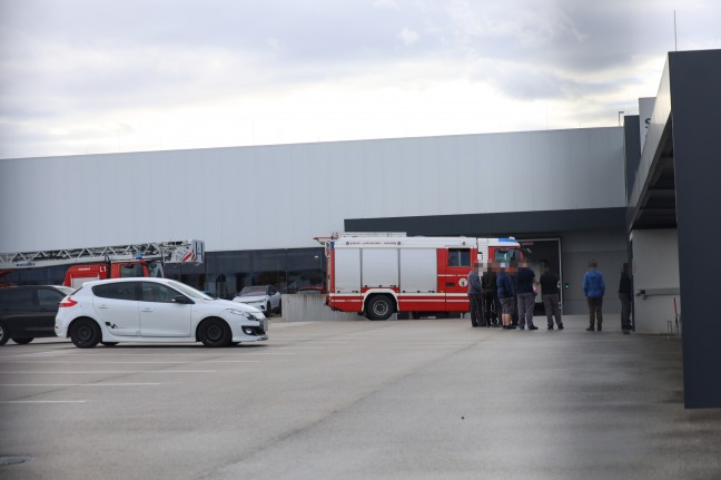 	Brand einer Maschine in Schulungszentrum eines Unternehmens in Wels-Schafwiesen