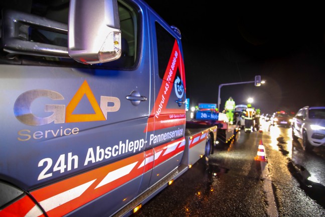 	Verkehrsunfall bei Kreuzung der Wiener Straße zur Autobahnauffahrt in Marchtrenk