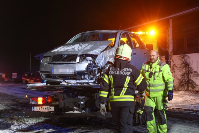 	Heftige Kollision zweier PKW in Ohlsdorf sorgte für Einsatz von drei Feuerwehren