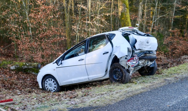 	Schwerer Verkehrsunfall eines PKW bei Überackern