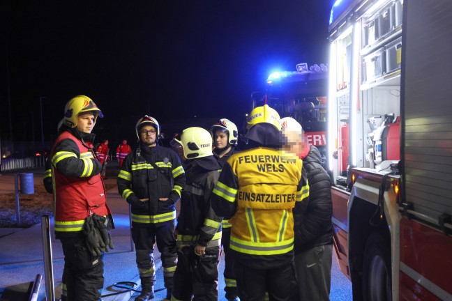 	Fußballtraining abgebrochen: Einsatz nach Brand im Technikraum einer Sportarena in Wels-Vogelweide
