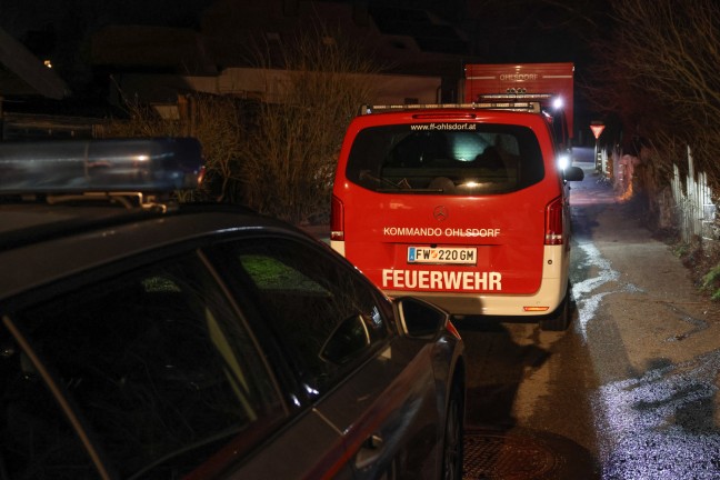	Drei Feuerwehren bei Zimmerbrand im Dachgeschoß eines Wohnhauses in Ohlsdorf im Einsatz