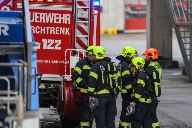 	Rauchentwicklung in einer Halle eines Unternehmens in Marchtrenk sorgte für Einsatz der Feuerwehr