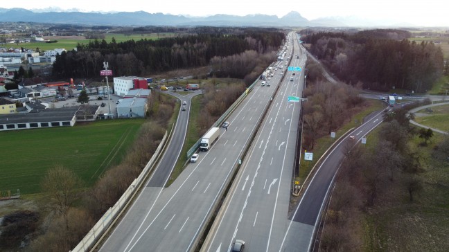 	Kurzzeitige Totalsperre der Westautobahn bei Sattledt nach Verkehrsunfall