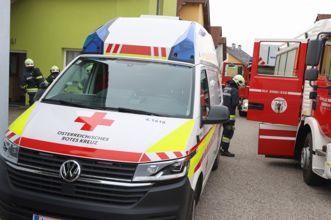 	Angebranntes Kochgut sorgte für Einsatz von Feuerwehr und Rettung in einem Wohnhaus in Wels-Puchberg