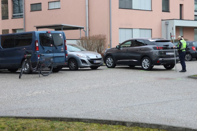 	Person schwer verletzt: E-Bike in Wels-Vogelweide von ausparkendem PKW erfasst
