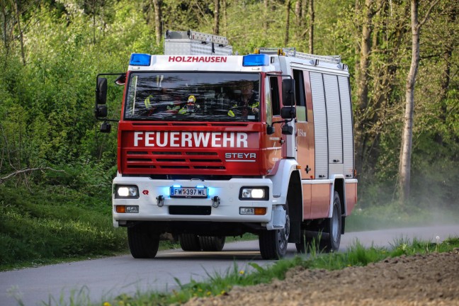 	Ölspur zwischen Holzhausen und Oftering beschäftigte Feuerwehr