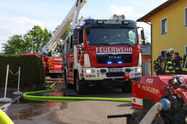 	Vier Feuerwehren bei Zimmerbrand in einem Einfamilienhaus in Sierning im Einsatz