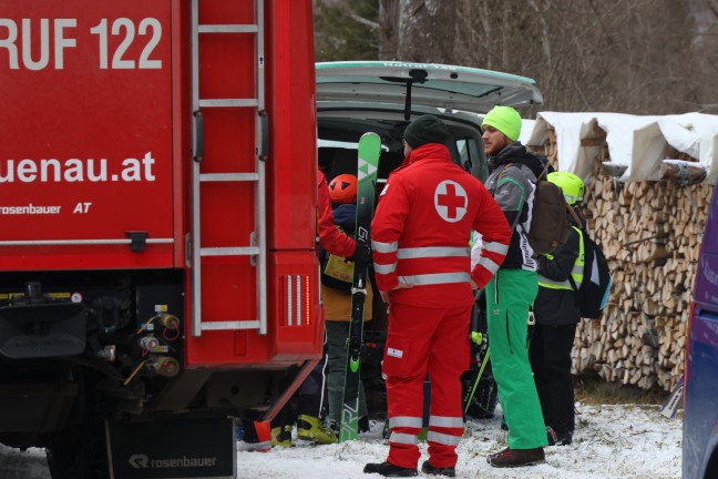 Grnau im Almtal: Groe Evakuierungsaktion nach Defekt einer Liftanlage im Skigebiet am Kasberg