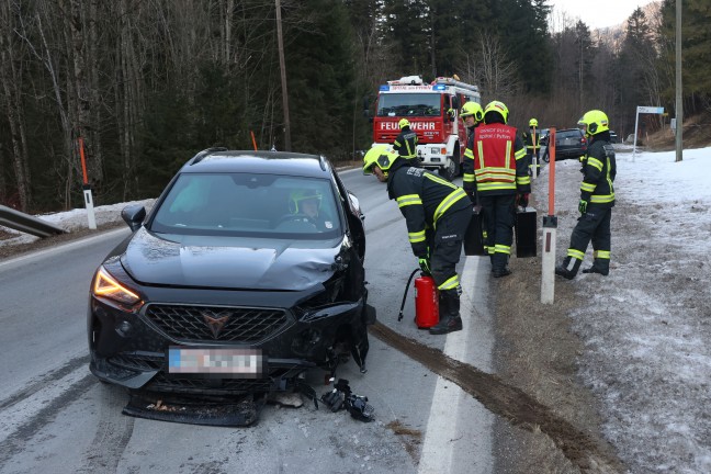 Schwerer Verkehrsunfall auf Pyhrnpass Strae in Spital am Pyhrn fordert drei Verletzte
